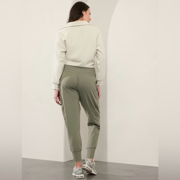 Athleta Venice High Rise Cargo Jogger // Moss - Picture 7 of 12